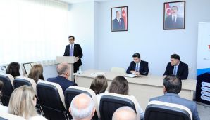 İcra başçısı və millət vəkili tibb işçilərini təbrik etdi -   FOTOLAR — foto 3