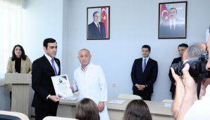 İcra başçısı və millət vəkili tibb işçilərini təbrik etdi -   FOTOLAR — foto 7