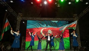Nərimanovda bayram təntənəsi -     FOTO - VİDEO — foto 6