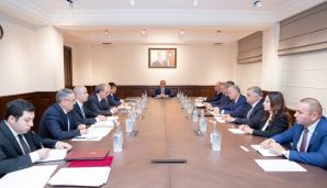 Azərbaycanın Korrupsiyaya qarşı Mübarizə üzrə Komissiyasının növbəti iclası keçirildi -   FOTO — foto 2