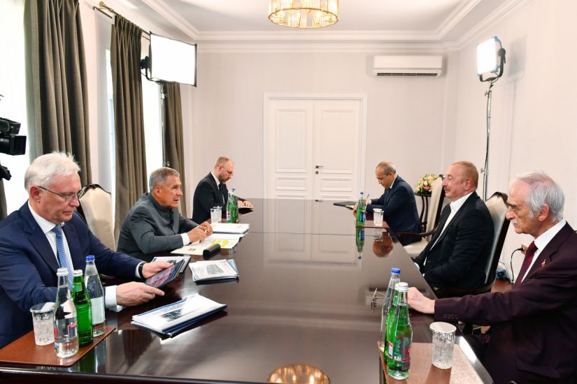 Prezident İlham Əliyevin Tatarıstanın Rəisi Rüstəm Minnixanov ilə görüşü olub -   YENİLƏNDİ