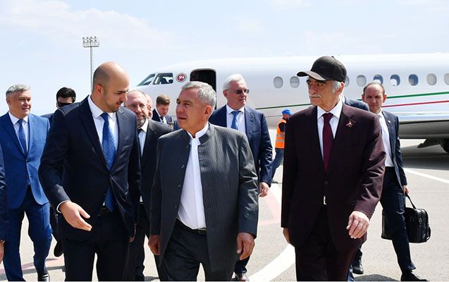 Tatarıstan rəhbəri Qarabağa gəldi