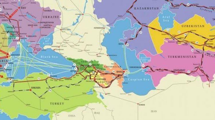 Zəngəzur uğrunda savaş qızışır:     Üç böyük güc qarşı-qarşıya