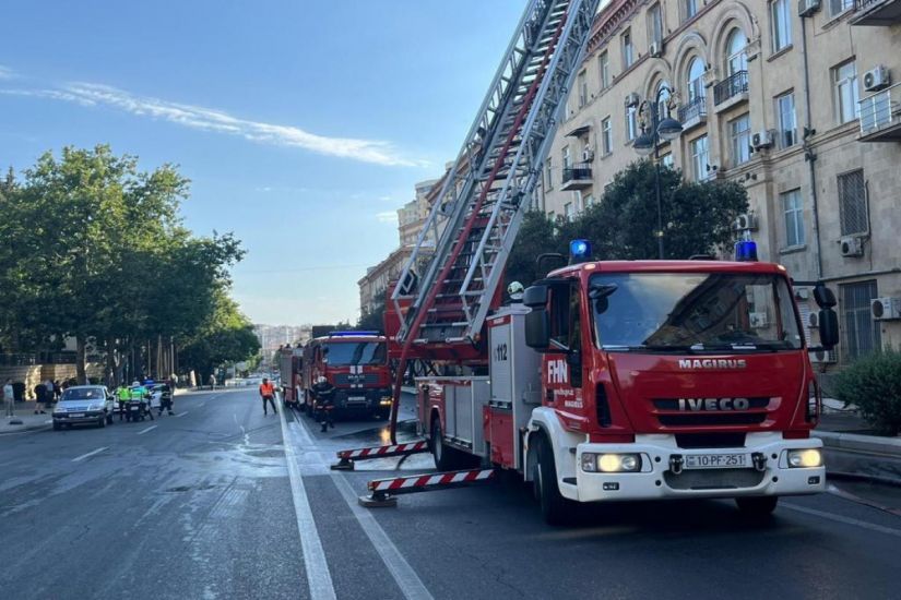 Bakıda beşmərtəbəli binada yanğın tam söndürüldü -   YENİLƏNDİ