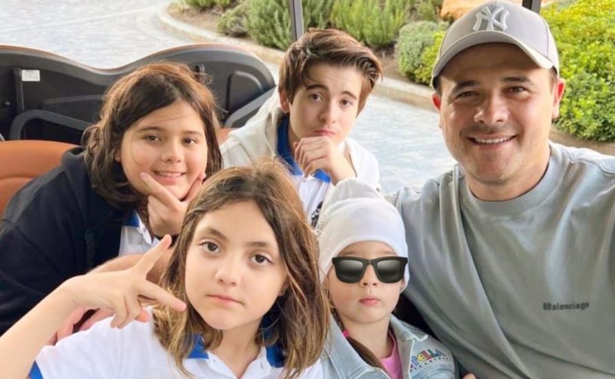 Emin Ağalarov: “Əkizlərim məktəbdə oxumağa həvəsli deyillər”
