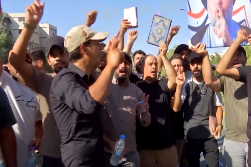 Bağdadda "Qurani-Kərim"in yandırılmasına qarşı yürüş keçirildi