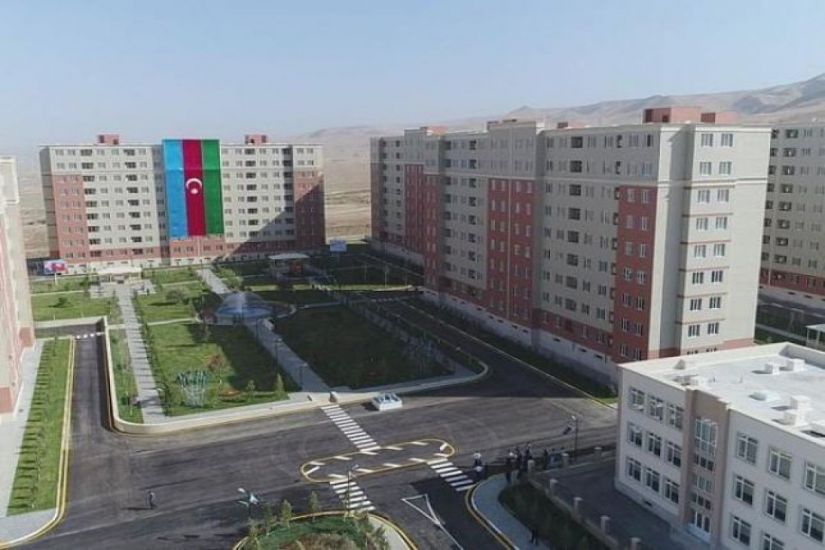 Kristal Abşeron: Binanın əyilməsi ilə bağlı məlumat təsdiqini tapmadı