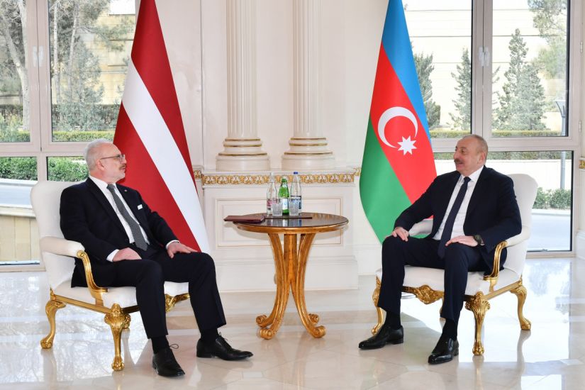 Azərbaycan və Latviya prezidentləri mətbuata bəyanatlarla çıxış ediblər