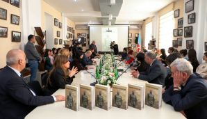 “Vətən müharibəsi tarixi. Şəxsiyyət faktoru” kitabının ingilis dilində nəşrinin təqdimatı olub -     FOTOLAR — foto 8