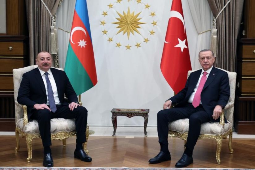 Azərbaycan və Türkiyə prezidentləri müdafiə və müdafiə sənayesi sahələrində əməkdaşlığın daha da genişləndirilməsini müzakirə edib