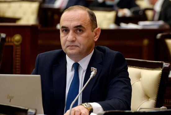Deputat: “Bayramın 22-i olduğunu israrla bildirən məscid imamlarının dini fəaliyyətlərinin qarşısı alınmalıdır”