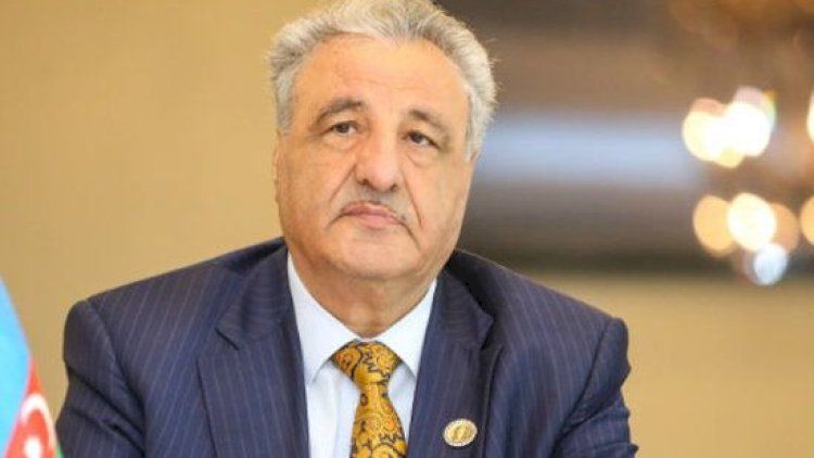 Tağı Əhmədova qarşı iki milyon manat dələduzluq edən şəxs yenidən hakim qarşısında