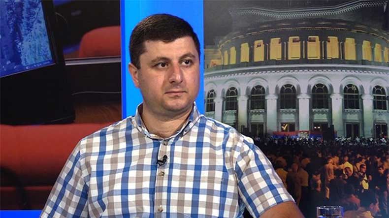 Əliyev bizə iki seçim qoyub: "Ya dinc yolla, ya da zorla təslim olacağıq"