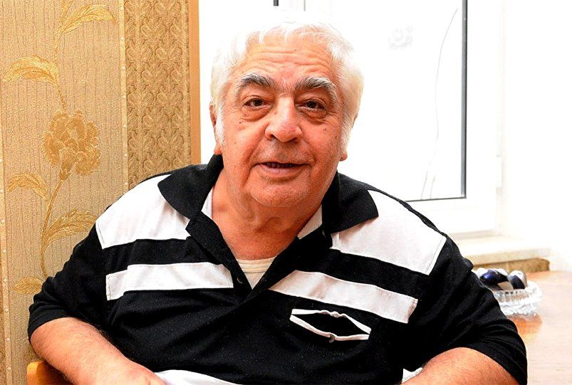 Xalq artistinin oğlu: “Küçədə yaşayıram, evim yoxdur, kiçik qardaşım Amerikada yaşayır, mənə dəstək olmur”