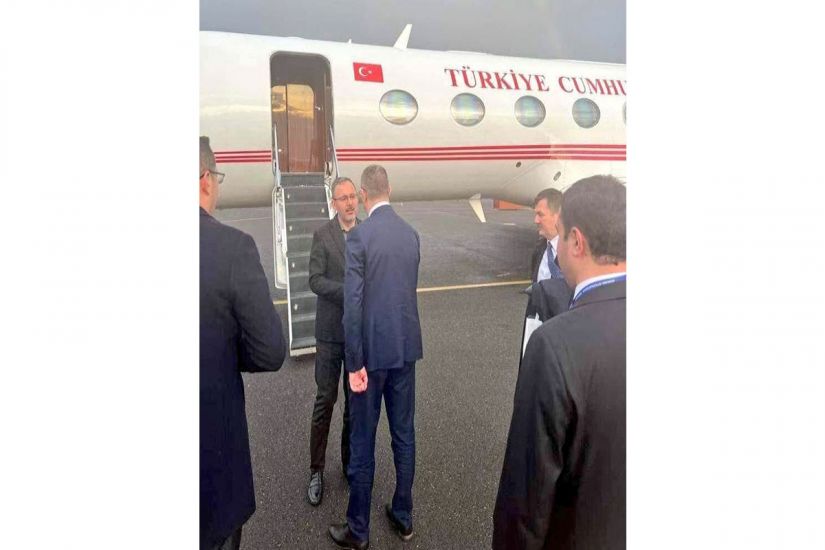 Türkiyəli nazir 15 ildən sonra Ermənistana səfər etdi