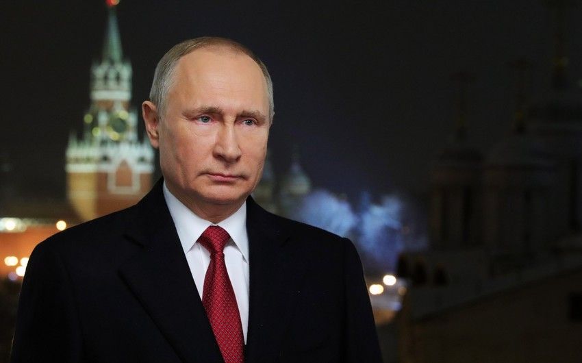 Putin: “Qərb bütün qırmızı, hətta tünd qırmızı xətləri keçir”