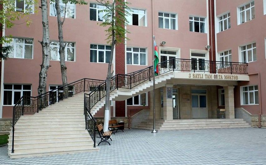 “Yerə su tökür...“ -   Direktor müəllimlərin məktəbə niyə buraxılmadığını İZAH ETDİ