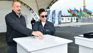 İlham Əliyev və Mehriban Əliyeva Ağdam Muğam Mərkəzinin təməlini qoydu -   FOTO - YENİLƏNDİ — foto 2