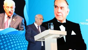 AHİK Ulu Öndər Heydər Əliyevin 100 illiyi münasibətilə tədbir keçirdi -   FOTOLAR — foto 11