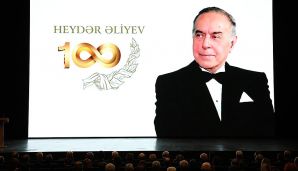AHİK Ulu Öndər Heydər Əliyevin 100 illiyi münasibətilə tədbir keçirdi -   FOTOLAR — foto 5