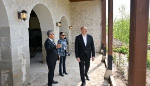 Prezidenti İlham Əliyev və birinci xanım Mehriban Əliyeva Şuşada Mehmandarovların malikanə kompleksinin açılışında iştirak ediblər -     FOTOLAR — foto 8