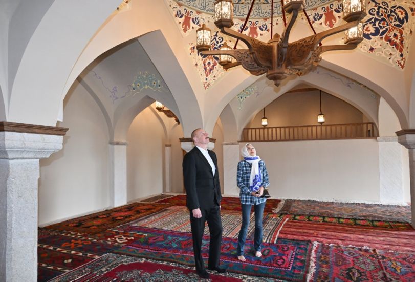 Prezidenti İlham Əliyev və birinci xanım Mehriban Əliyeva Şuşada Mehmandarovların malikanə kompleksinin açılışında iştirak ediblər -     FOTOLAR