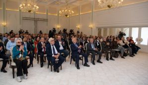 Şuşada Ulu Öndər Heydər Əliyevin 100 illiyi münasibətilə film nümayiş olundu -     FOTOLAR — foto 1