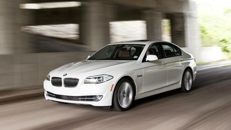 Bakıda “BMW 535”lə avtoşluq edən 3 dost saxlanıldı -     “Sizi silahla vuraram”