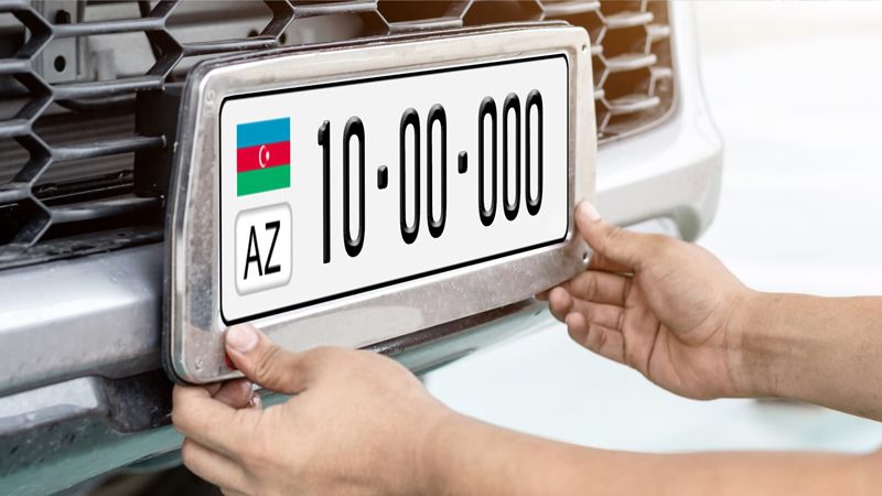 Yol polisi dövlət qeydiyyat nişanları ilə bağlı sürücülərə müraciət edib