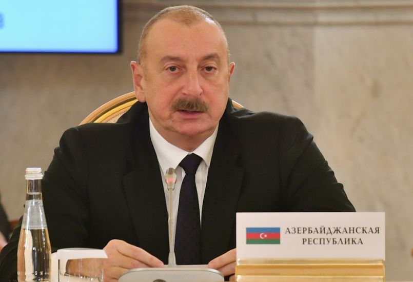 İlham Əliyev Moskvada dövlət və hökumət başçılarının şərəfinə verilən işçi səhər yeməyində iştirak edib