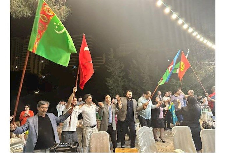 Dağüstü parkda atəşfəşanlıq -     FOTO - VİDEO