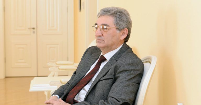 Akif Əli: "Məmurun jurnalisti məhkəmə vasitəsilə cəzalandırmaq istəyi mətbuata dözümsüzlüyün göstəricisidir"
