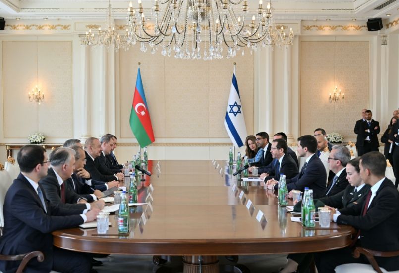 Prezident İlham Əliyev: İsrail Prezidentinin səfəri ölkələrimiz arasında dost münasibətlərin inkişafına stimul verəcək