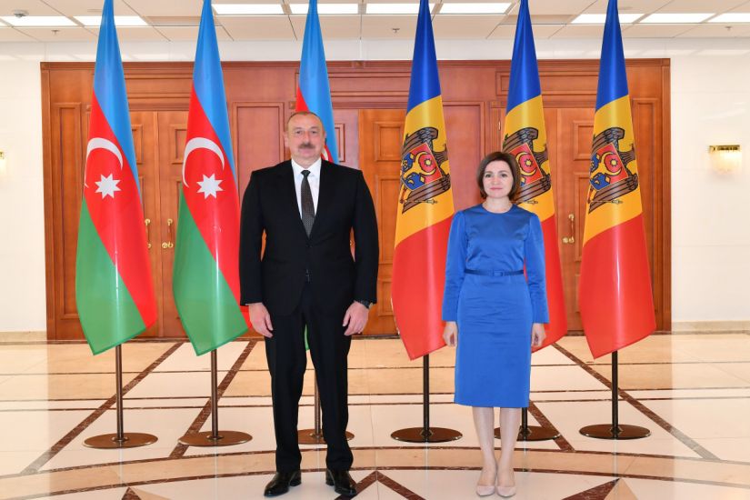 İlham Əliyev Maya Sandunu Azərbaycana dəvət etdi