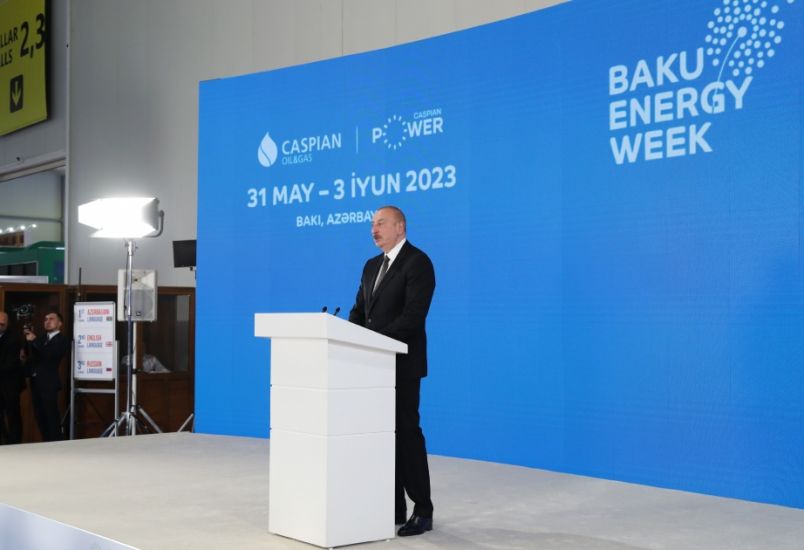 İlham Əliyev: Avropa İttifaqı ilə Azərbaycan arasında enerji dialoqu uğurla davam edir