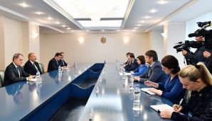 Kişineuda Azərbaycan Prezidenti İlham Əliyevin Moldova Prezidenti Maya Sandu ilə görüşü olub -     FOTO - YENİLƏNDİ — foto 4