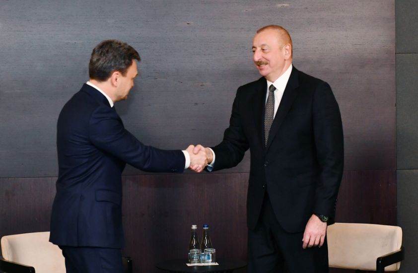 İlham Əliyev Kişineuda Moldovanın Baş naziri ilə görüşdü