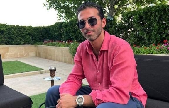 "Evlidir, uşaqlarını atıb, Raziyə maşın alıb..." -   Tanınmış modeli döyən Ziya kimdir? - FOTOLAR