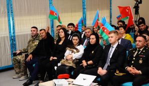 Naftalanda böyük sevinc -     Zəfər bayramı — foto 9