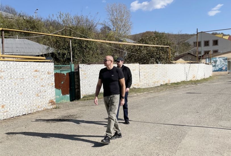 Prezident və birinci xanım Kəlbəcərin Vəngli kəndində olublar -     FOTO