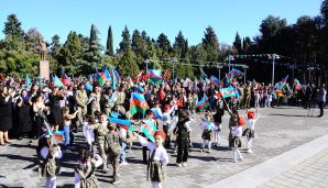 Naftalanda 8 Noyabr - Zəfər günü böyük coşqu ilə qeyd edilib -     FOTOLAR — foto 6