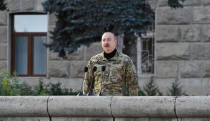 Prezident İlham Əliyev Xankəndidə hərbi paradda iştirak etdi -     YENİLƏNDİ - 2 - FOTO — foto 3