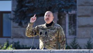 Prezident İlham Əliyev Xankəndidə hərbi paradda iştirak etdi -     YENİLƏNDİ - 2 - FOTO — foto 16