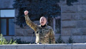 Prezident İlham Əliyev Xankəndidə hərbi paradda iştirak etdi -     YENİLƏNDİ - 2 - FOTO — foto 17