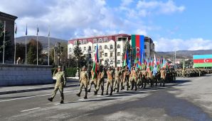 Prezident İlham Əliyev Xankəndidə hərbi paradda iştirak etdi -     YENİLƏNDİ - 2 - FOTO — foto 18