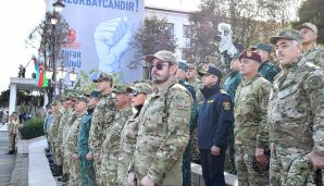 Prezident İlham Əliyev Xankəndidə hərbi paradda iştirak etdi -     YENİLƏNDİ - 2 - FOTO — foto 21
