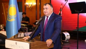 Qazaxıstanda Zəfər Günü münasibətilə möhtəşəm tədbir keçirildi -       FOTO — foto 5