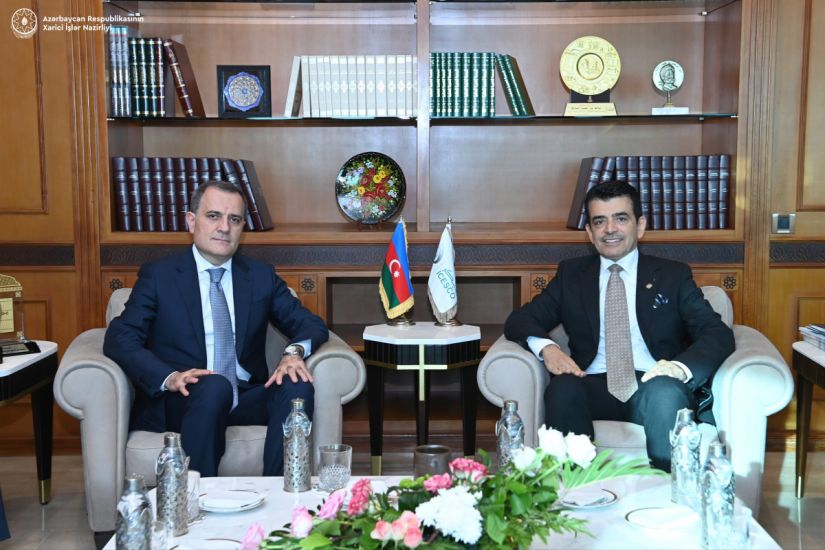 Azərbaycanın XİN başçısı ICESCO-nun baş katibi ilə ikitərəfli əlaqələri müzakirə edib