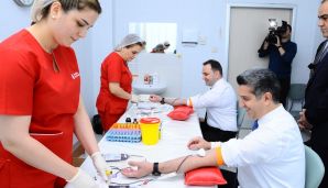 Naftalanda qanvermə aksiyasına qoşulmaq ənənə halına çevrilib  -   FOTOLAR — foto 3