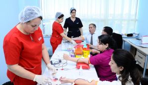 Naftalanda qanvermə aksiyasına qoşulmaq ənənə halına çevrilib  -   FOTOLAR — foto 11